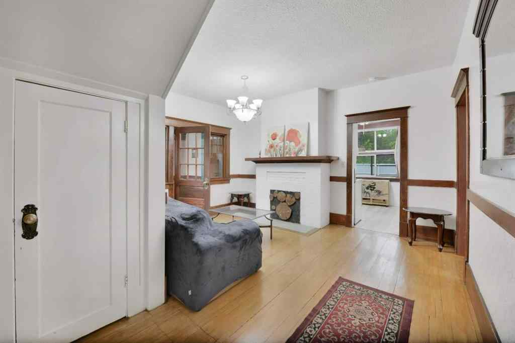 MLS® A2234936 - 5527 49A Avenue  in Downtown Red Deer Red Deer, Residential