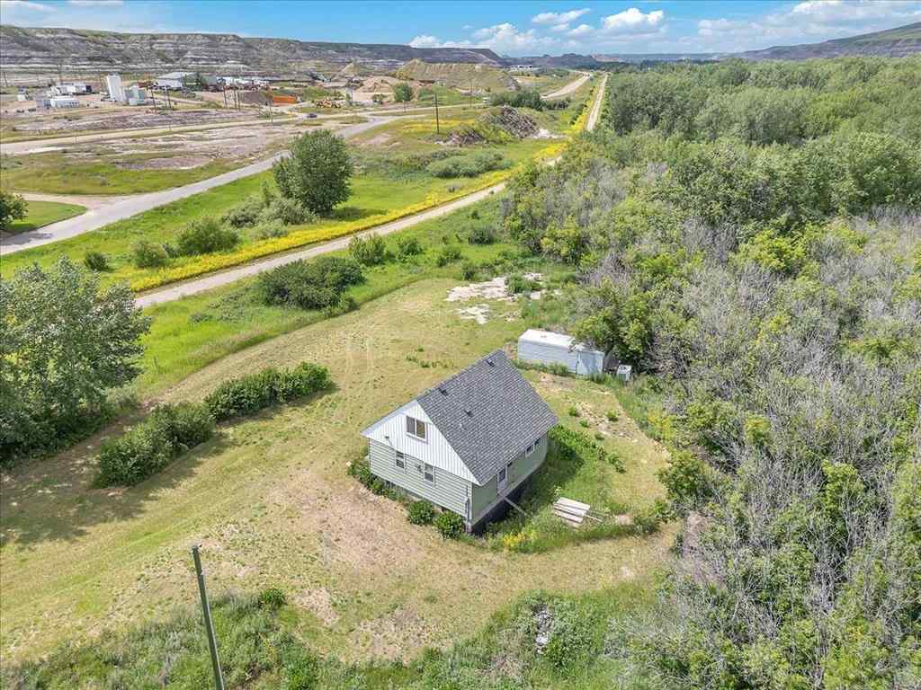 MLS® A2234954 - 20 Roper Road  in Rosedale Drumheller, Residential