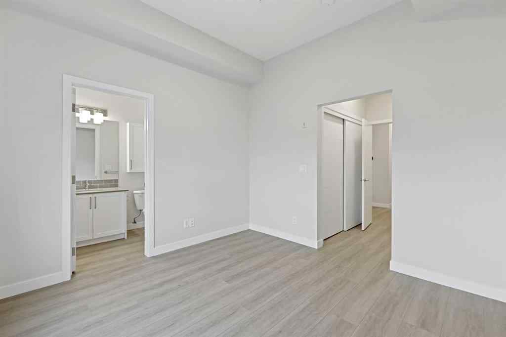MLS® A2234974 - Unit #125 255 Les Jardins Park SE in Douglasdale/Glen Calgary, Residential