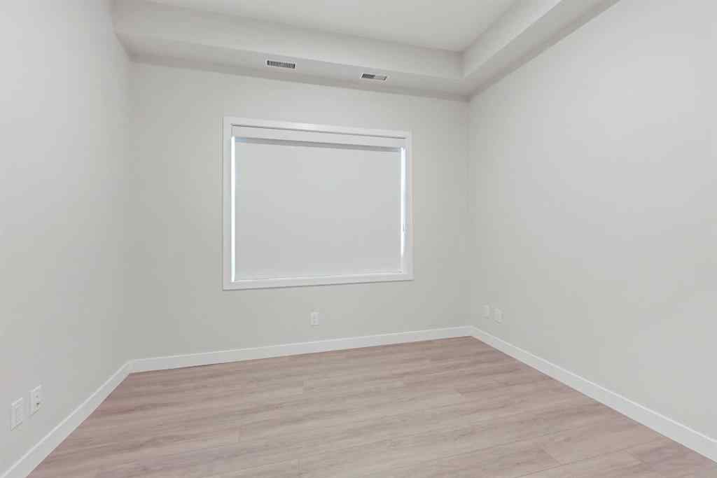 MLS® A2234974 - Unit #125 255 Les Jardins Park SE in Douglasdale/Glen Calgary, Residential