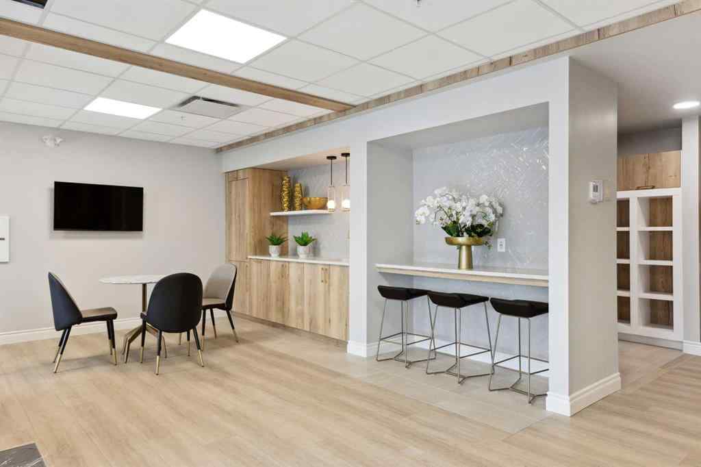 MLS® A2234974 - Unit #125 255 Les Jardins Park SE in Douglasdale/Glen Calgary, Residential