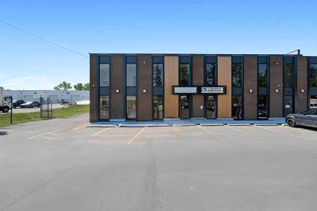 MLS® A2234990 - 1227 38 Avenue NE in McCall Calgary, Commercial