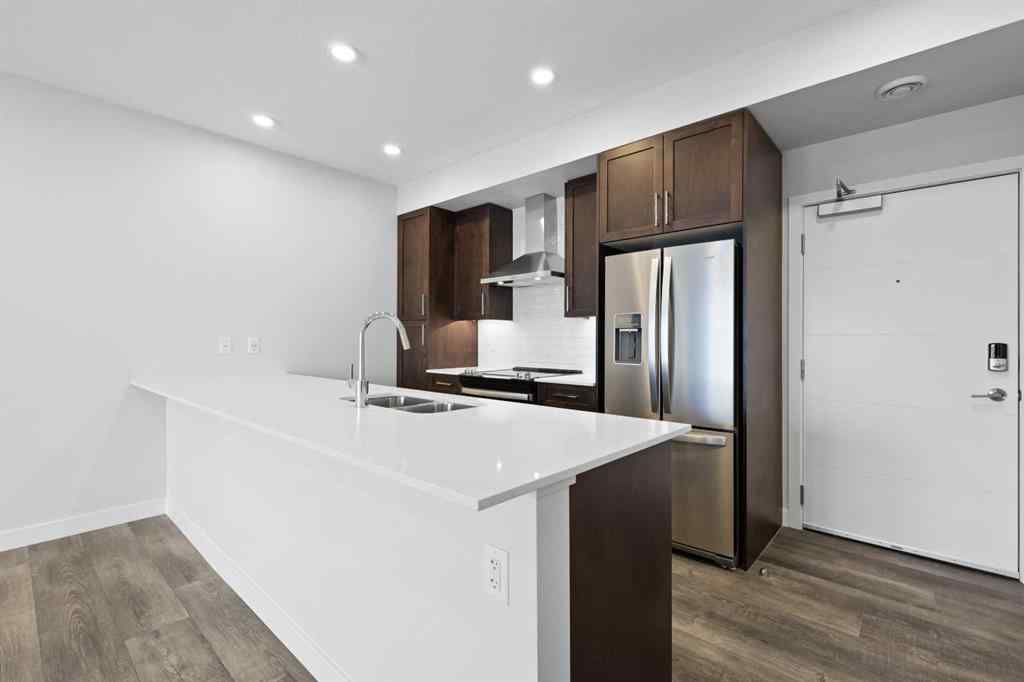 MLS® A2234996 - Unit #320 255 Les Jardins Park SE in Douglasdale/Glen Calgary, Residential