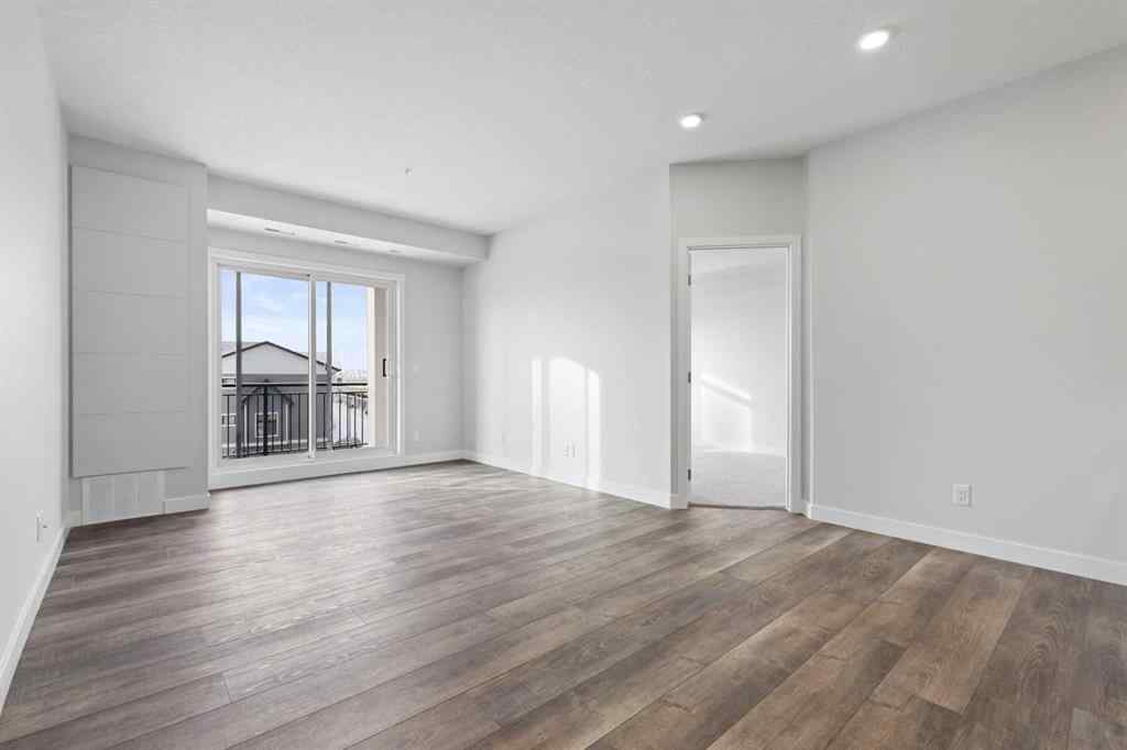 MLS® A2234996 - Unit #320 255 Les Jardins Park SE in Douglasdale/Glen Calgary, Residential
