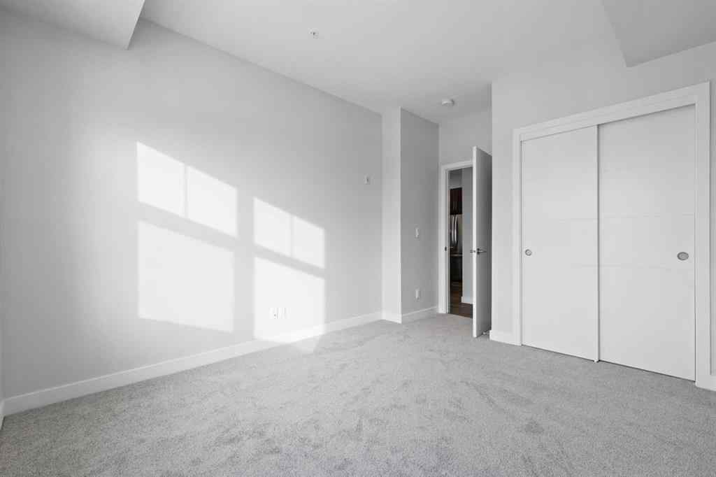MLS® A2234996 - Unit #320 255 Les Jardins Park SE in Douglasdale/Glen Calgary, Residential