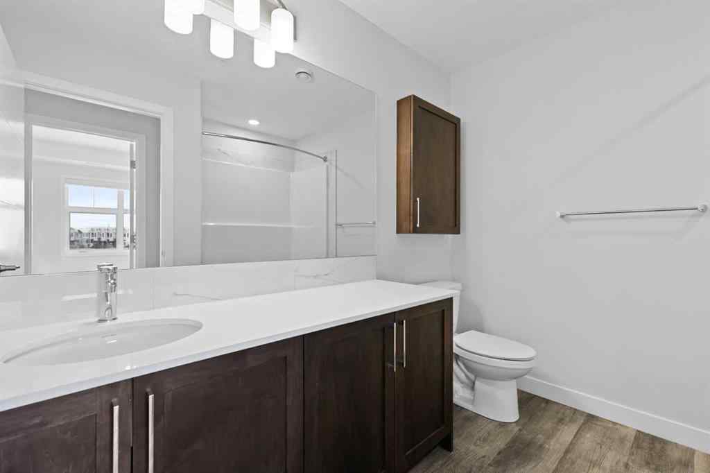 MLS® A2234996 - Unit #320 255 Les Jardins Park SE in Douglasdale/Glen Calgary, Residential