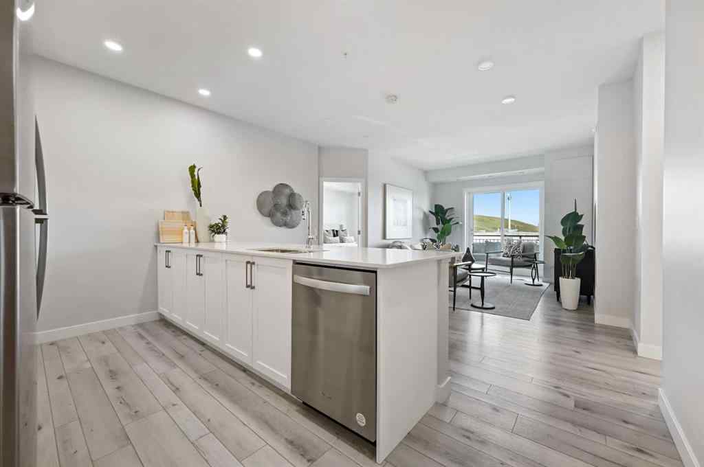 MLS® A2234999 - Unit #310 255 Les Jardins Park SE in Douglasdale/Glen Calgary, Residential