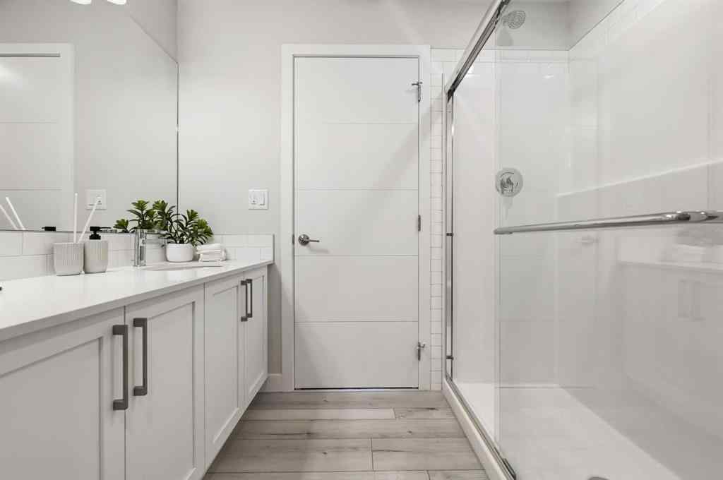 MLS® A2234999 - Unit #310 255 Les Jardins Park SE in Douglasdale/Glen Calgary, Residential