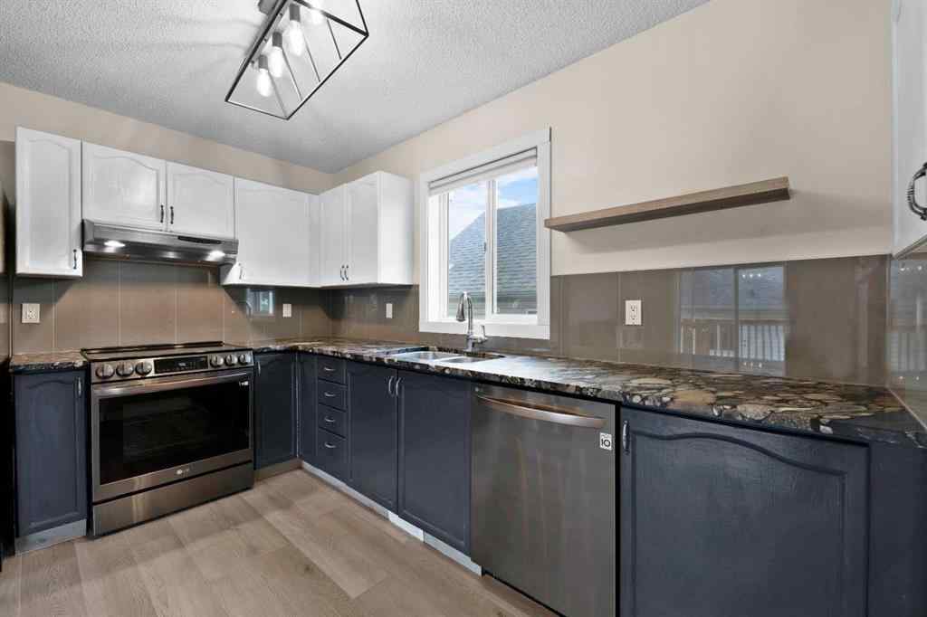 MLS® A2235004 - 7136 Laguna Way NE in Monterey Park Calgary, Residential