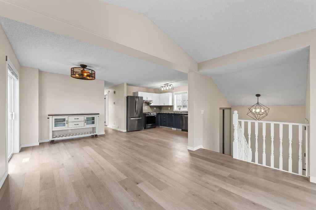MLS® A2235004 - 7136 Laguna Way NE in Monterey Park Calgary, Residential