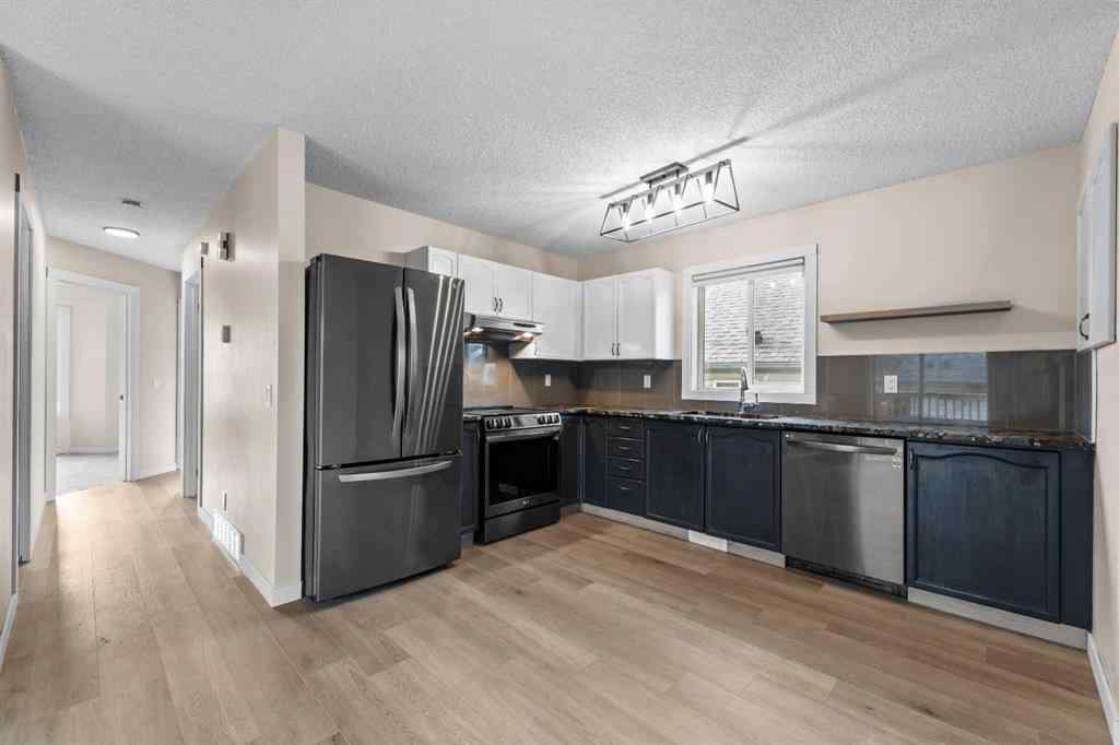 MLS® A2235004 - 7136 Laguna Way NE in Monterey Park Calgary, Residential