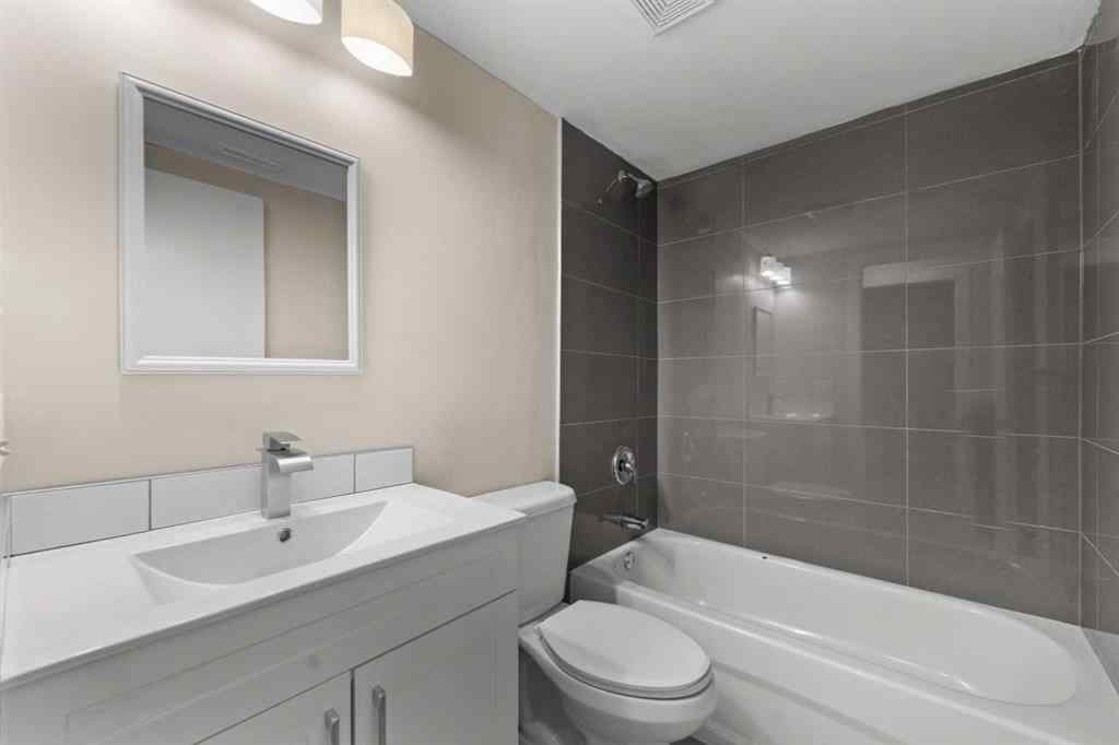 MLS® A2235004 - 7136 Laguna Way NE in Monterey Park Calgary, Residential