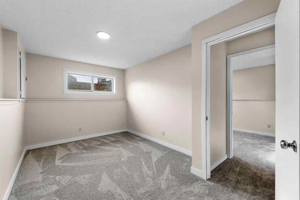 MLS® A2235004 - 7136 Laguna Way NE in Monterey Park Calgary, Residential