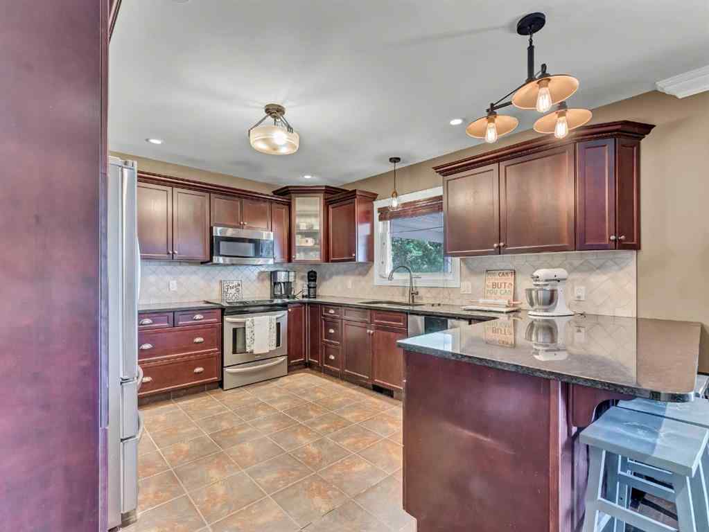 MLS® A2235006 - 7315 Township Road 110A   in NONE Rural Cypress County, Residential