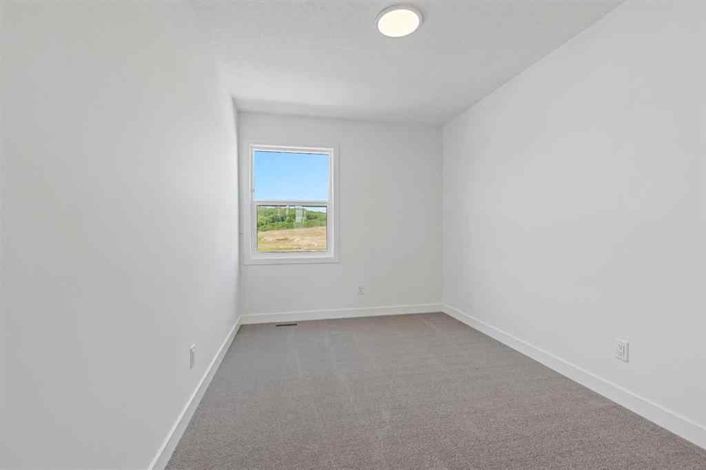MLS® A2235022 - 914 Wolf Willow Boulevard SE in Wolf Willow Calgary, Residential