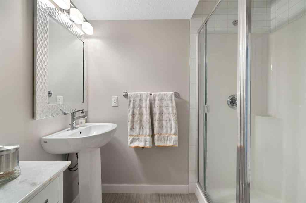 MLS® A2235027 - 2739 Cochrane Road NW in Banff Trail Calgary, Residential