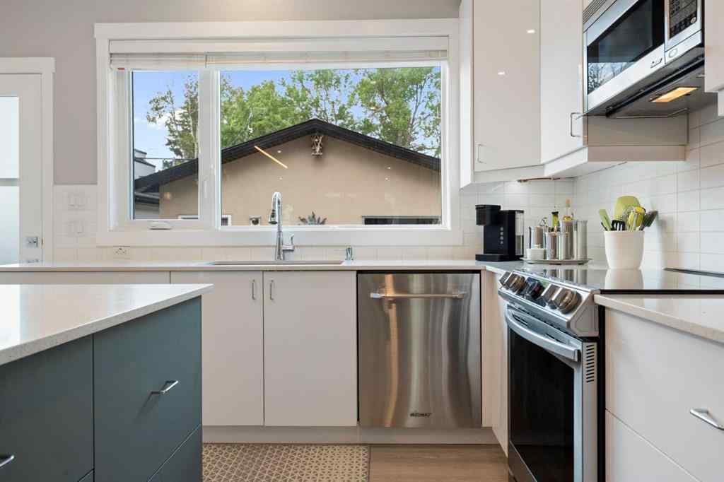 MLS® A2235027 - 2739 Cochrane Road NW in Banff Trail Calgary, Residential