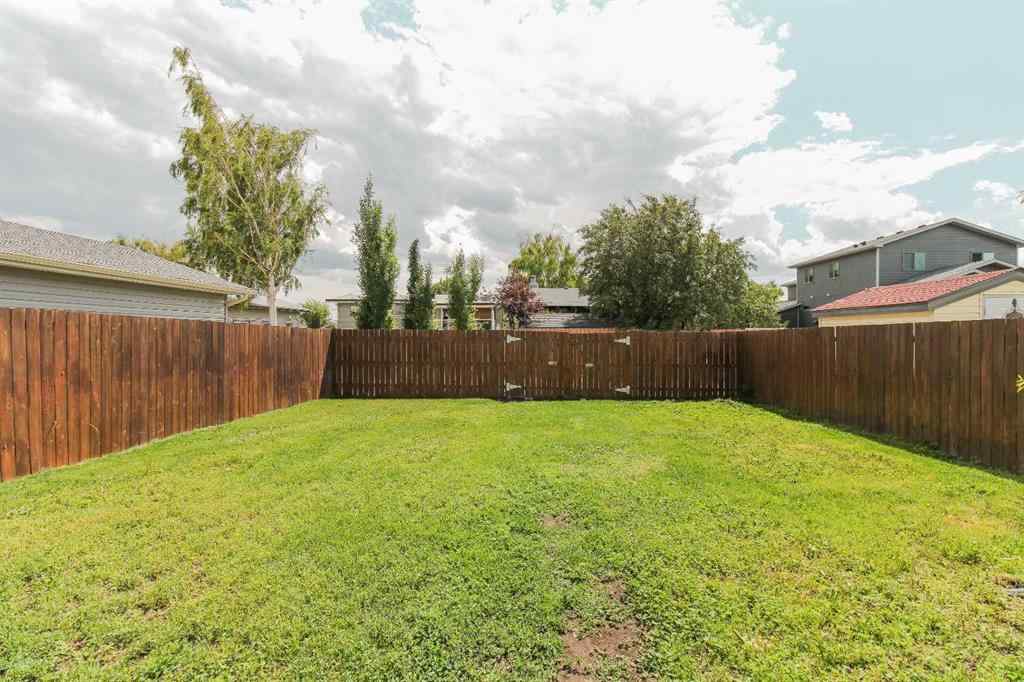 MLS® A2235028 - 703 Northridge Avenue  in NONE Picture Butte, Residential