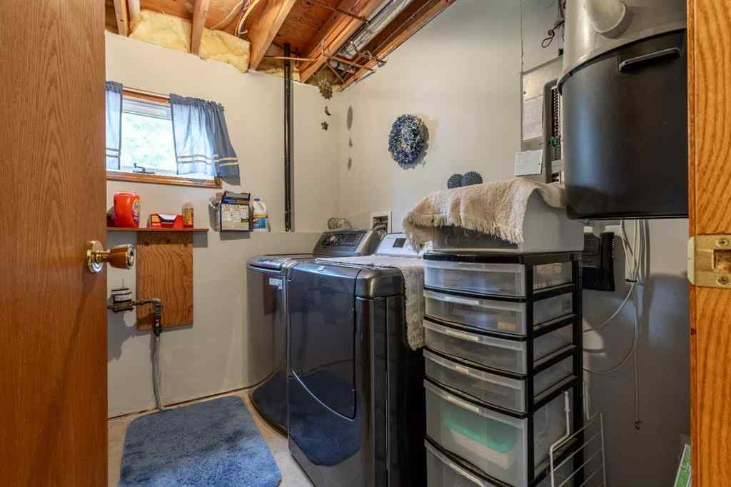 MLS® A2235049 - 2705 32A Avenue S in West Mayor Magrath Dr Lethbridge, Residential