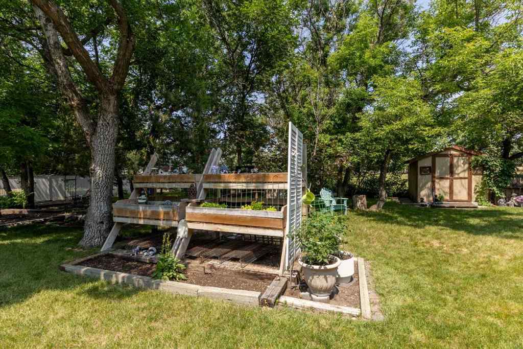 MLS® A2235049 - 2705 32A Avenue S in West Mayor Magrath Dr Lethbridge, Residential