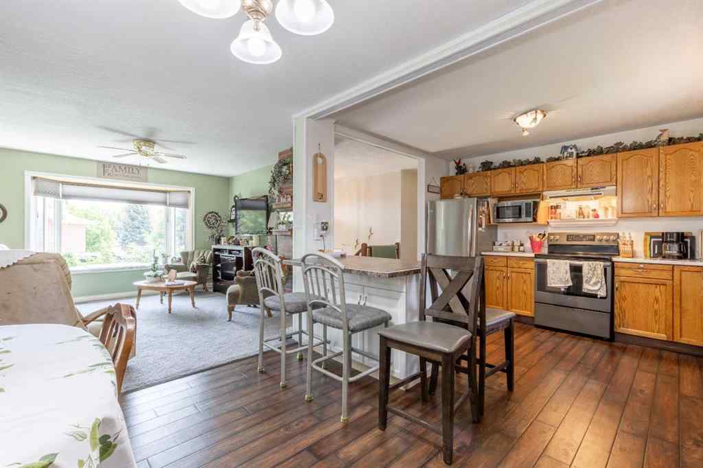 MLS® A2235049 - 2705 32A Avenue S in West Mayor Magrath Dr Lethbridge, Residential