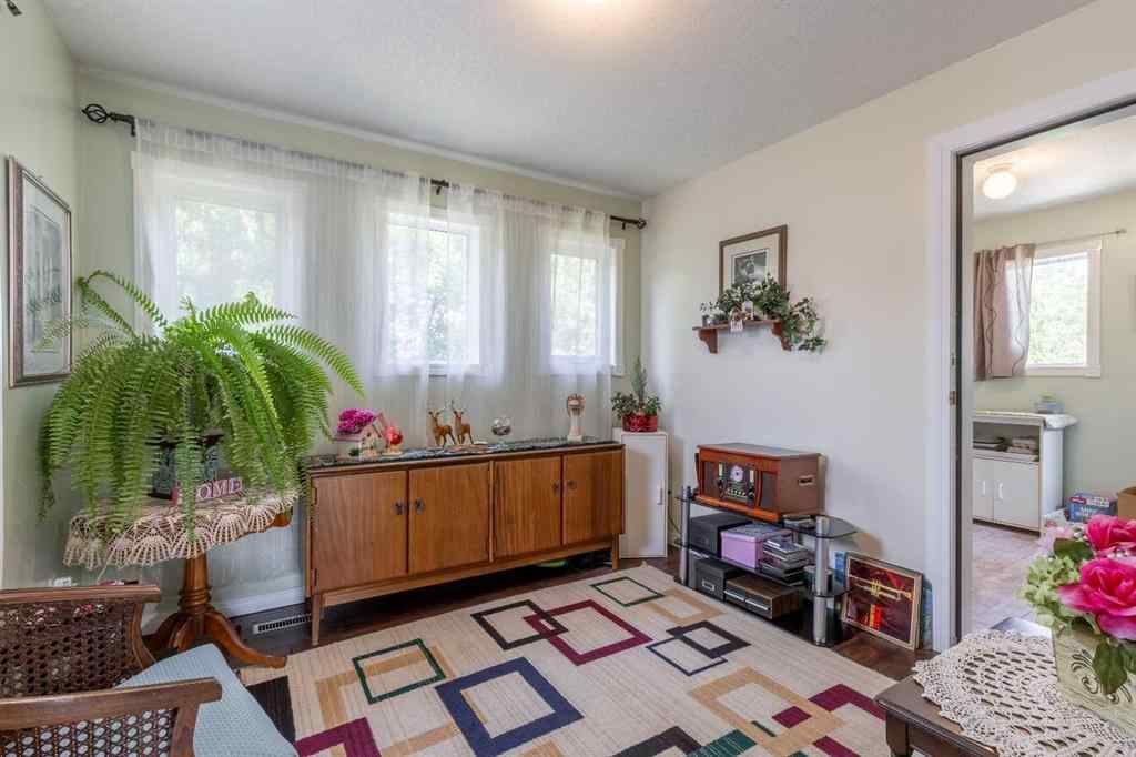 MLS® A2235049 - 2705 32A Avenue S in West Mayor Magrath Dr Lethbridge, Residential