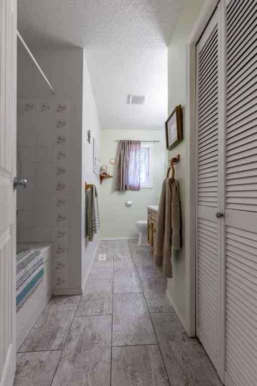 MLS® A2235049 - 2705 32A Avenue S in West Mayor Magrath Dr Lethbridge, Residential