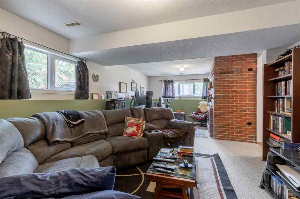 MLS® A2235049 - 2705 32A Avenue S in West Mayor Magrath Dr Lethbridge, Residential
