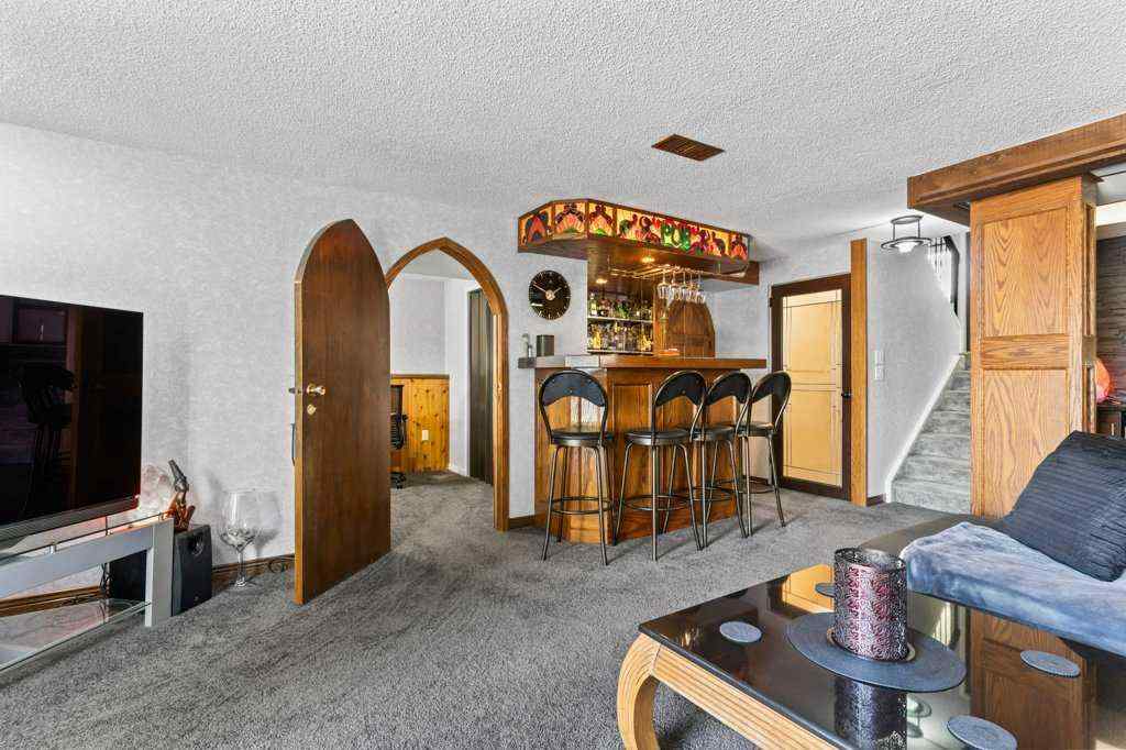 MLS® A2235053 - 40 Beacham Rise NW in Beddington Heights Calgary, Residential