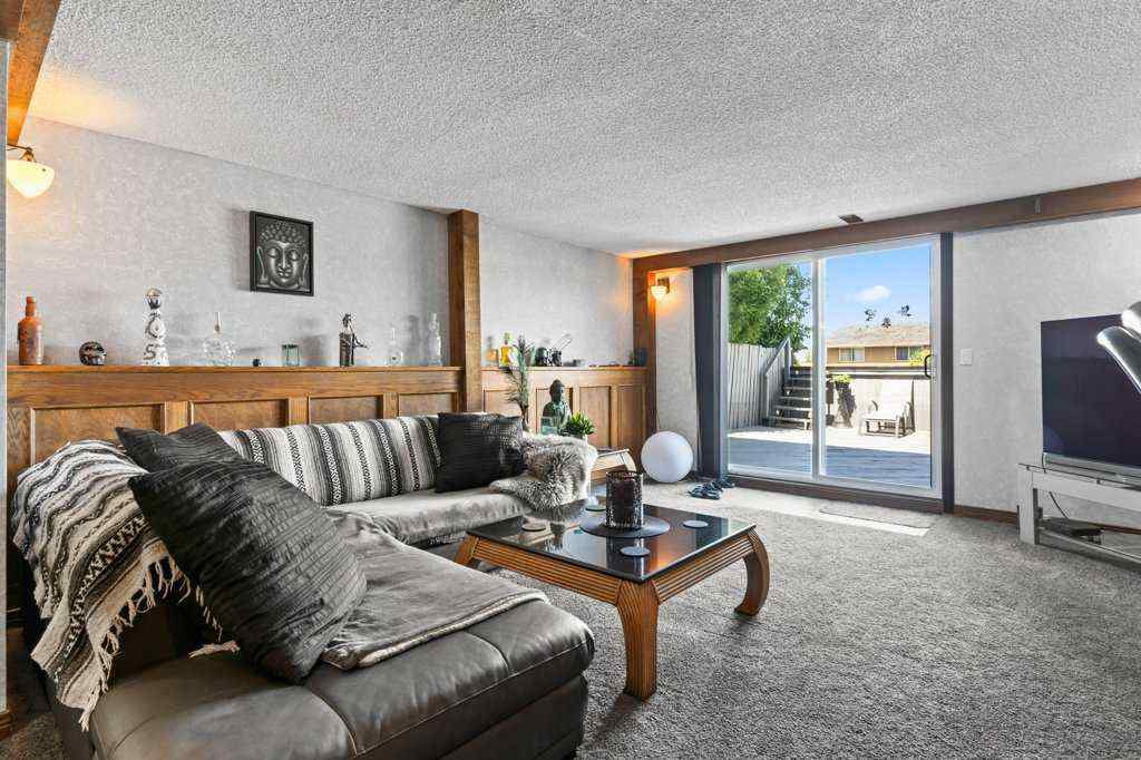 MLS® A2235053 - 40 Beacham Rise NW in Beddington Heights Calgary, Residential
