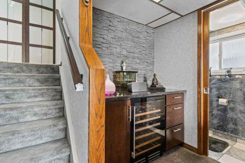 MLS® A2235053 - 40 Beacham Rise NW in Beddington Heights Calgary, Residential