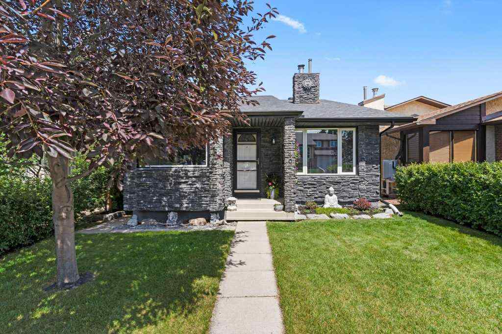 MLS® A2235053 - 40 Beacham Rise NW in Beddington Heights Calgary, Residential
