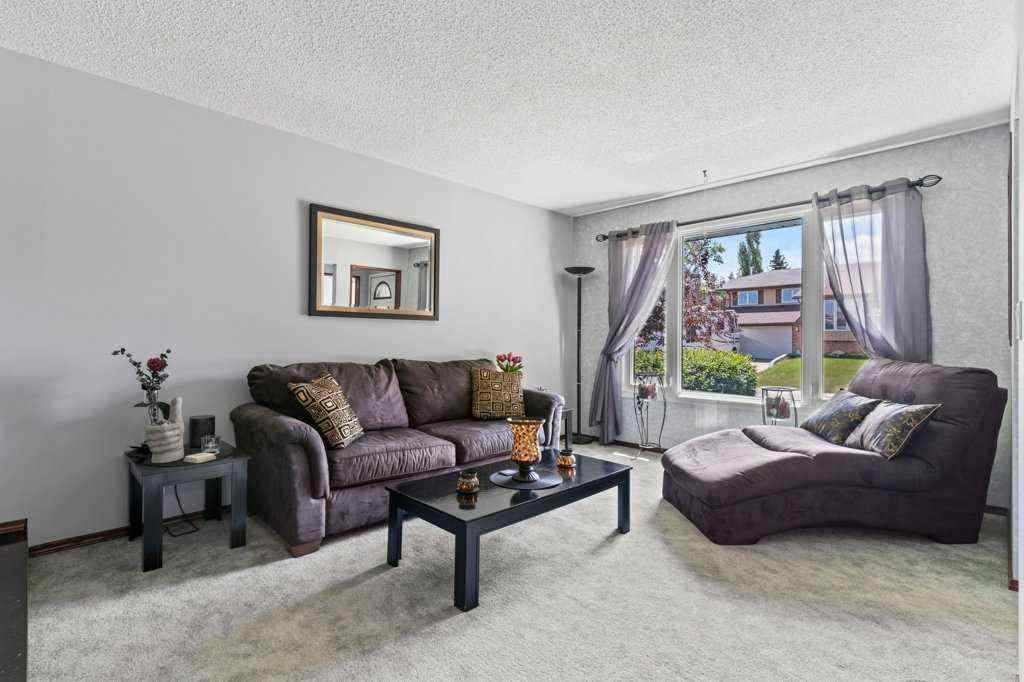 MLS® A2235053 - 40 Beacham Rise NW in Beddington Heights Calgary, Residential