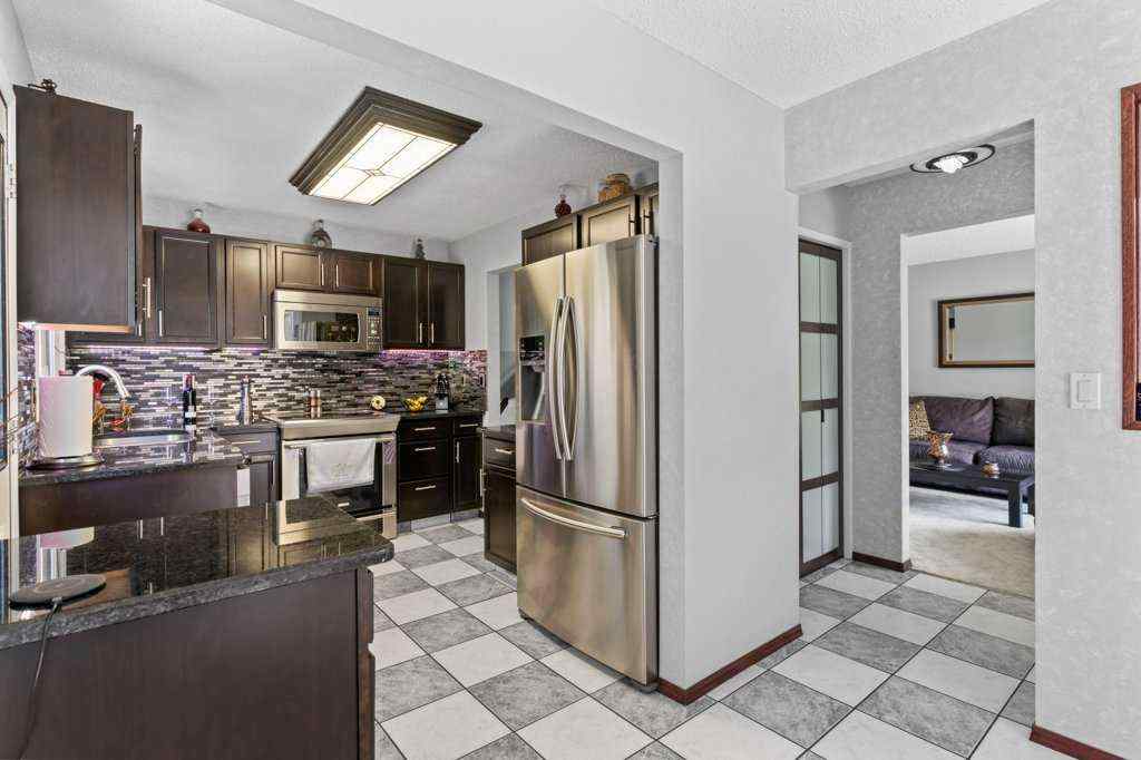 MLS® A2235053 - 40 Beacham Rise NW in Beddington Heights Calgary, Residential