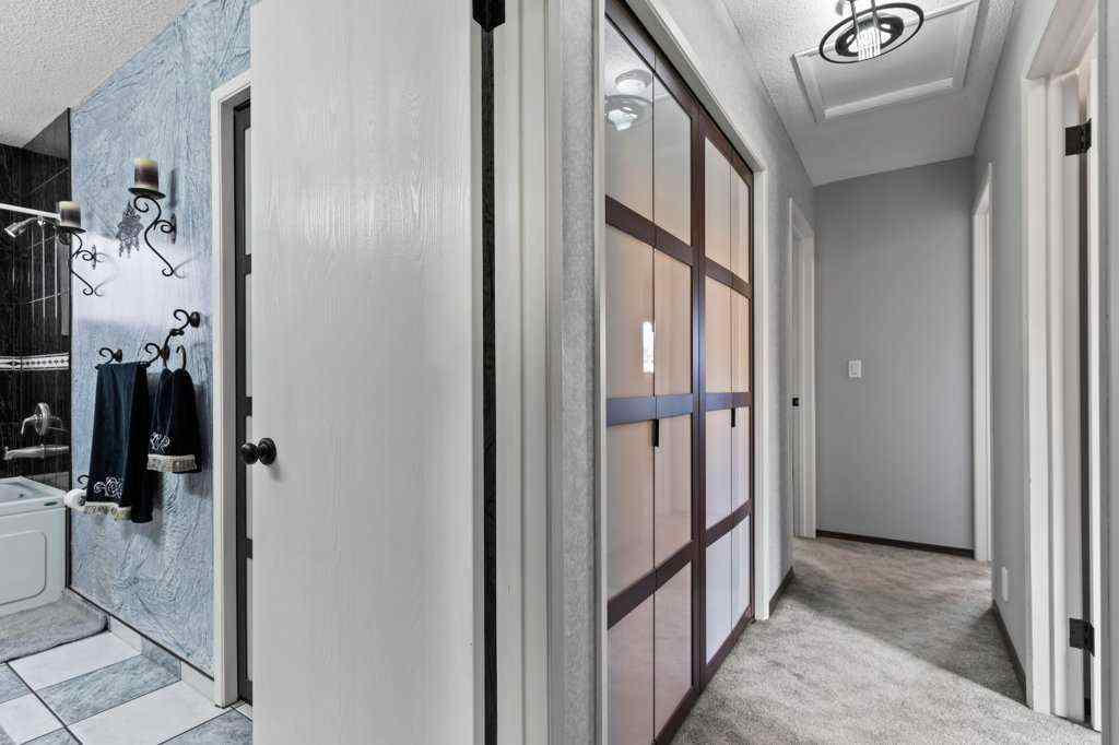 MLS® A2235053 - 40 Beacham Rise NW in Beddington Heights Calgary, Residential