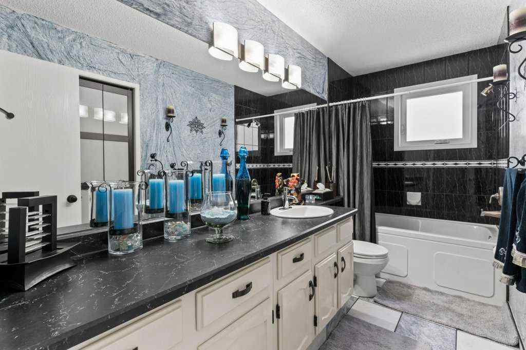 MLS® A2235053 - 40 Beacham Rise NW in Beddington Heights Calgary, Residential
