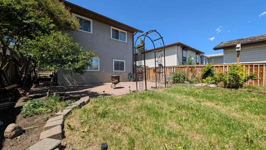 MLS® A2235060 - 32 Tararidge Drive NE in Taradale Calgary, Residential