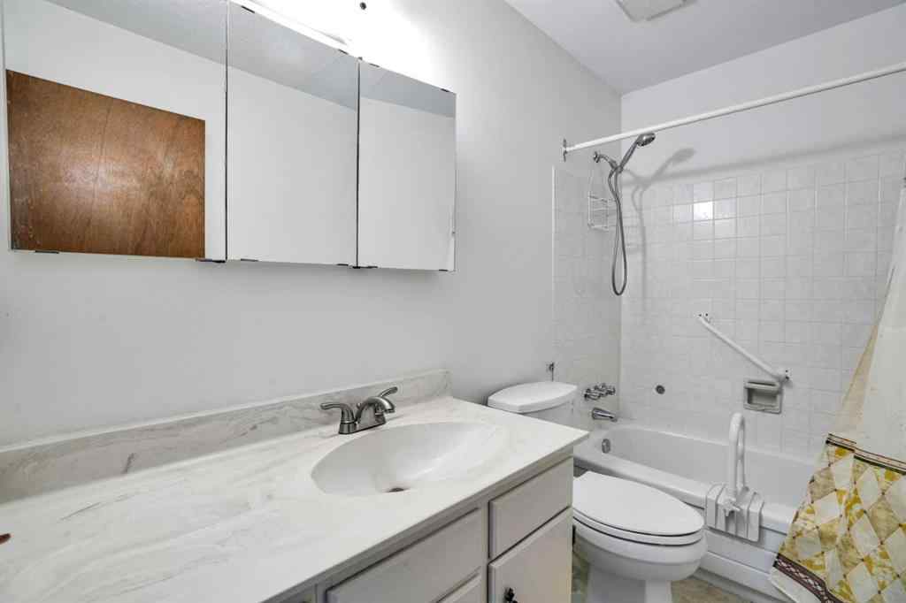 MLS® A2235061 - 344 Templeside Circle NE in Temple Calgary, Residential
