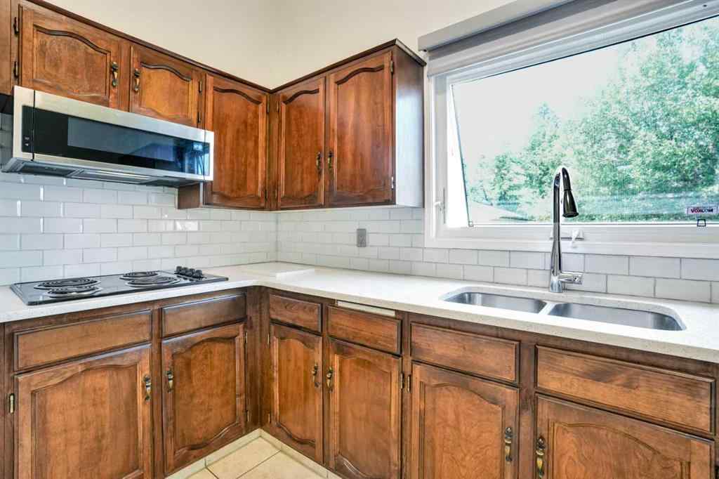 MLS® A2235061 - 344 Templeside Circle NE in Temple Calgary, Residential