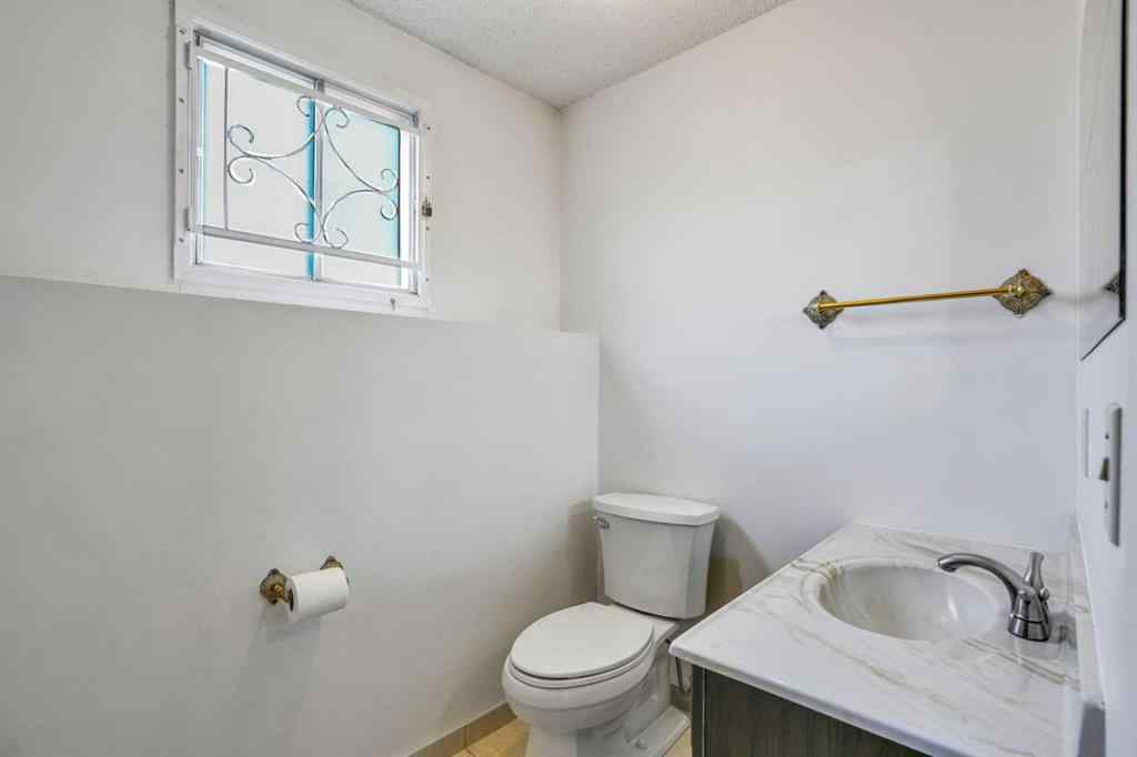 MLS® A2235061 - 344 Templeside Circle NE in Temple Calgary, Residential