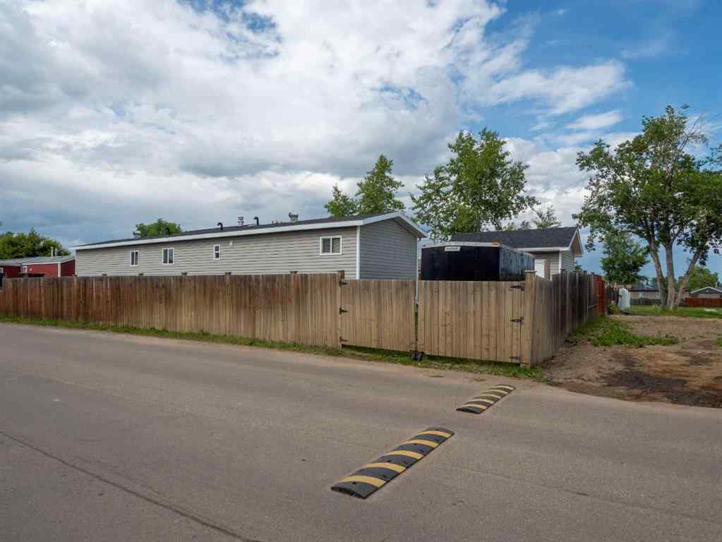 MLS® A2235066 - 129 Grey Crescent  in Gregoire Park Fort McMurray, Residential