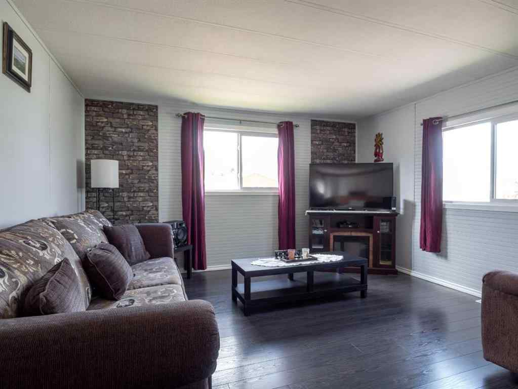 MLS® A2235066 - 129 Grey Crescent  in Gregoire Park Fort McMurray, Residential