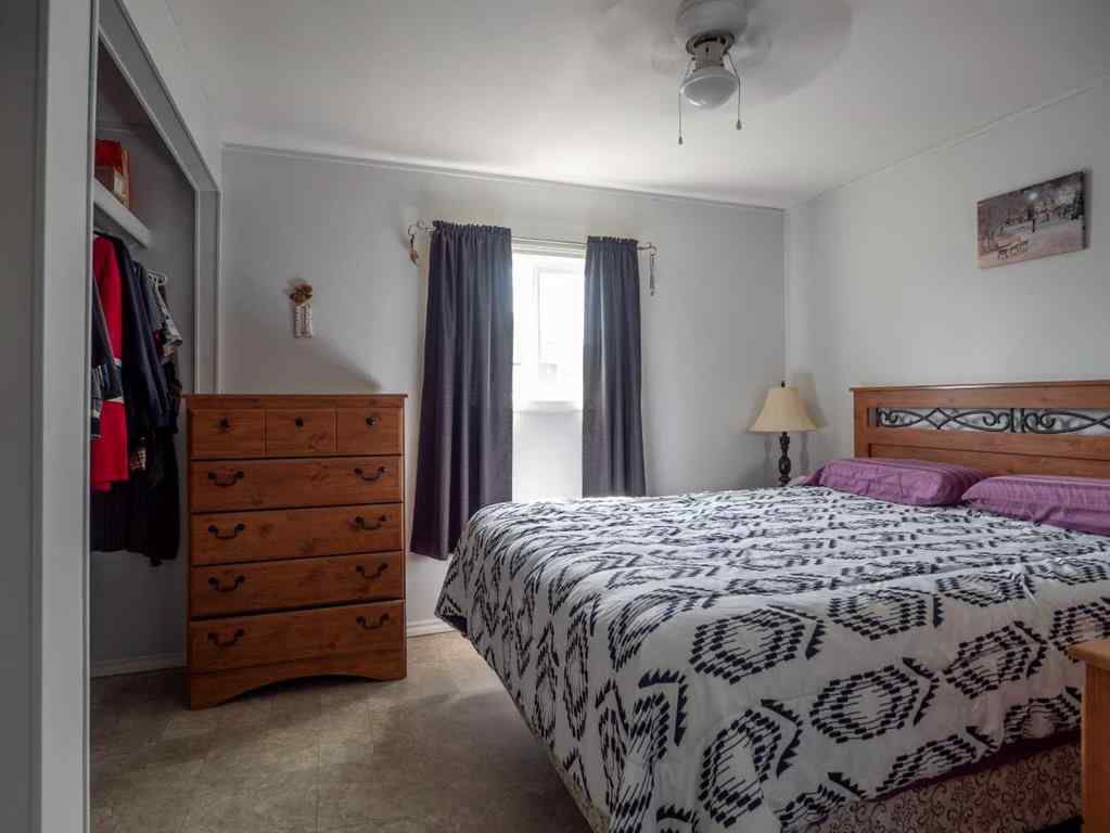 MLS® A2235066 - 129 Grey Crescent  in Gregoire Park Fort McMurray, Residential