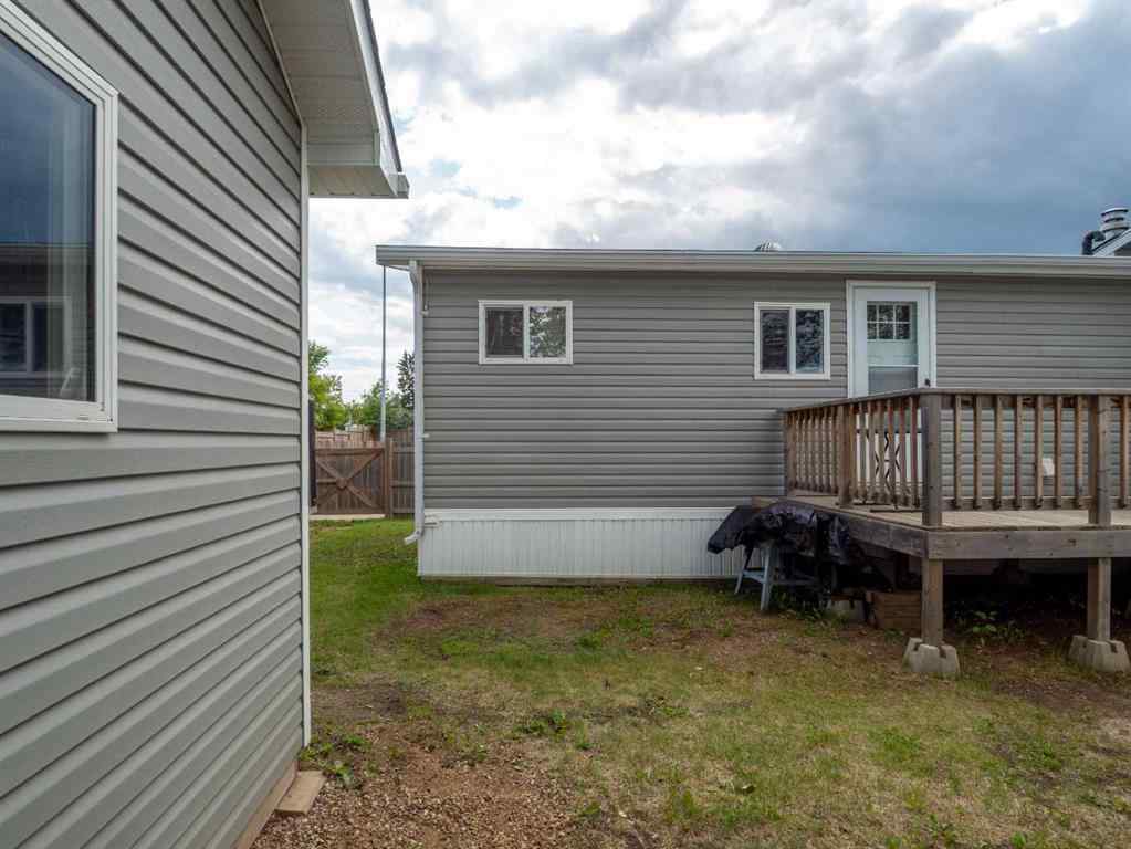 MLS® A2235066 - 129 Grey Crescent  in Gregoire Park Fort McMurray, Residential