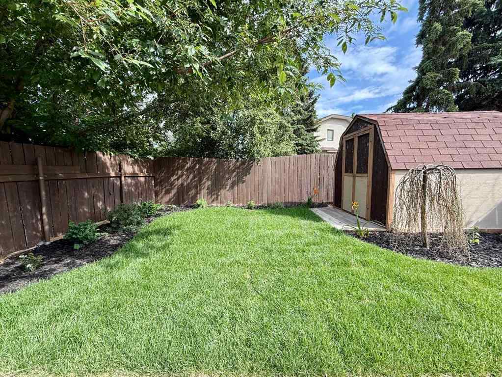 MLS® A2235075 - 113 Cayuga Crescent W in Indian Battle Heights Lethbridge, Residential