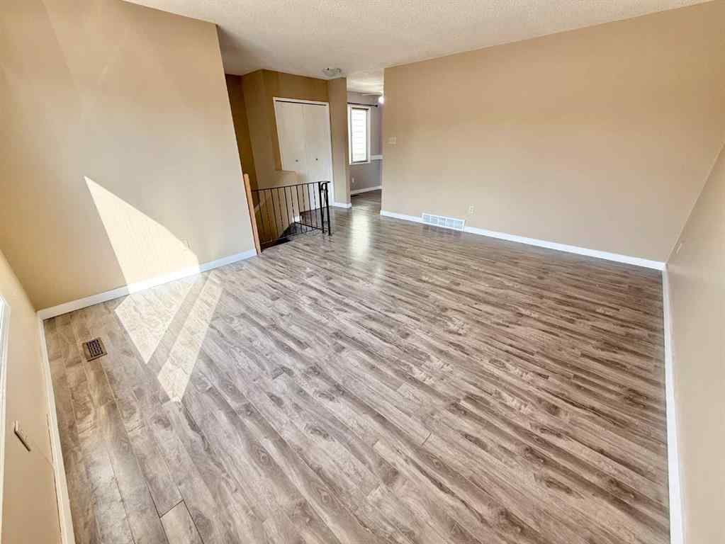 MLS® A2235075 - 113 Cayuga Crescent W in Indian Battle Heights Lethbridge, Residential