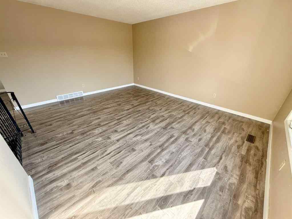 MLS® A2235075 - 113 Cayuga Crescent W in Indian Battle Heights Lethbridge, Residential