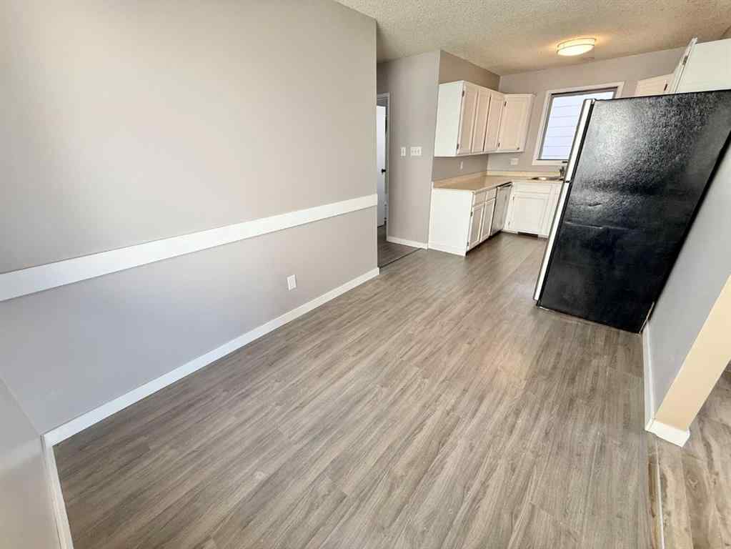 MLS® A2235075 - 113 Cayuga Crescent W in Indian Battle Heights Lethbridge, Residential