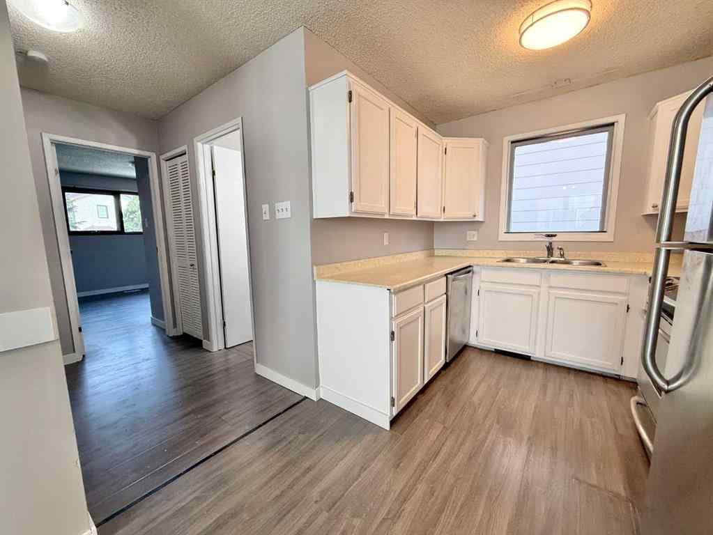 MLS® A2235075 - 113 Cayuga Crescent W in Indian Battle Heights Lethbridge, Residential