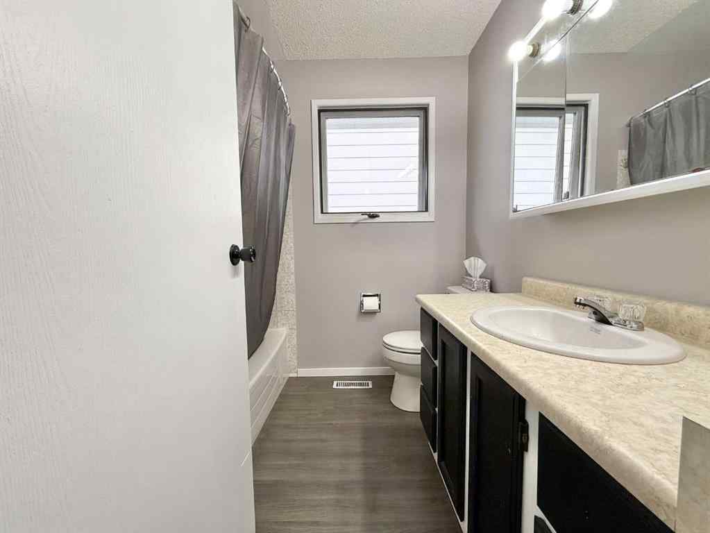 MLS® A2235075 - 113 Cayuga Crescent W in Indian Battle Heights Lethbridge, Residential